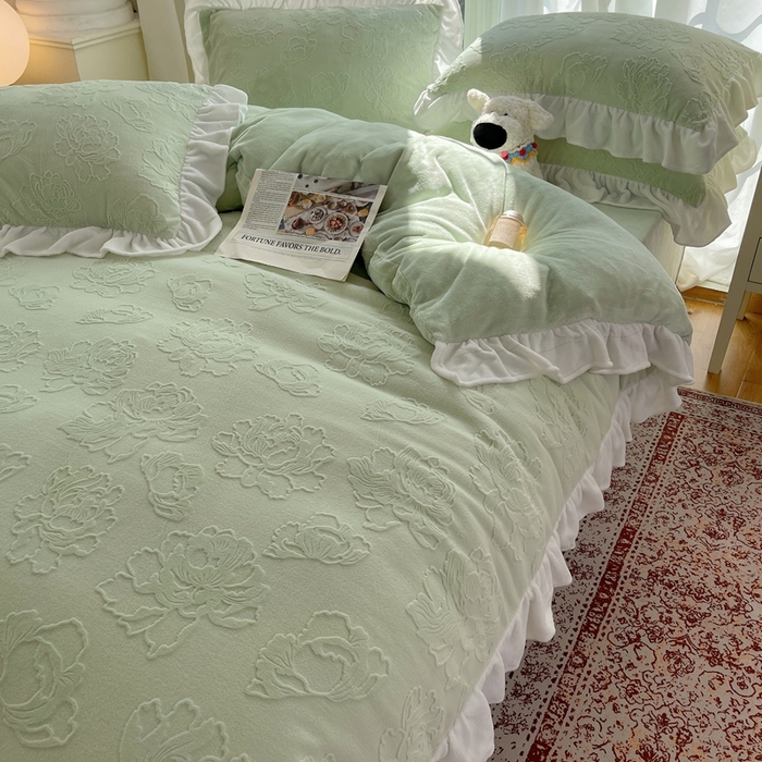 91家纺网 家纺一手货源 找家纺 六巷胡同 2025新款韩版知画牡丹A类牛奶绒花边款四件套 知画牡丹-绿