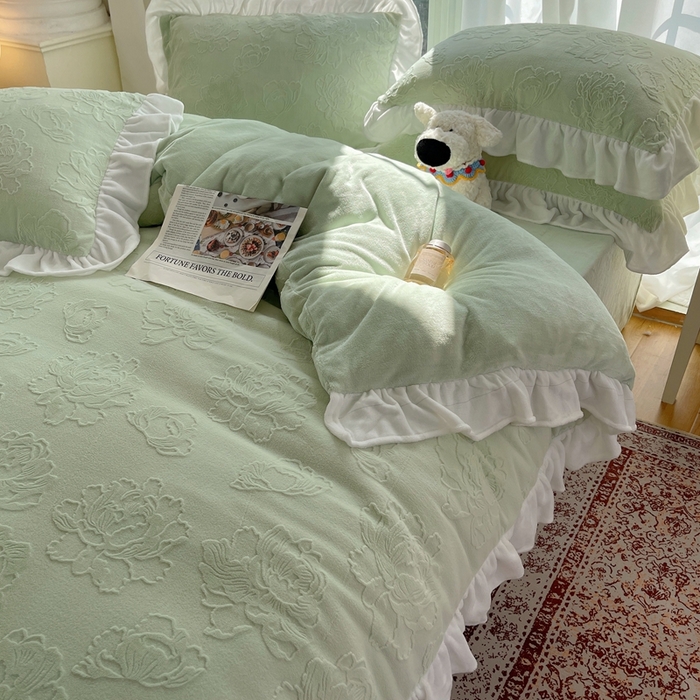 91家纺网 家纺一手货源 找家纺 六巷胡同 2025新款韩版知画牡丹A类牛奶绒花边款四件套 知画牡丹-绿