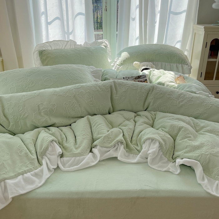 91家纺网 家纺一手货源 找家纺 六巷胡同 2025新款韩版知画牡丹A类牛奶绒花边款四件套 知画牡丹-绿