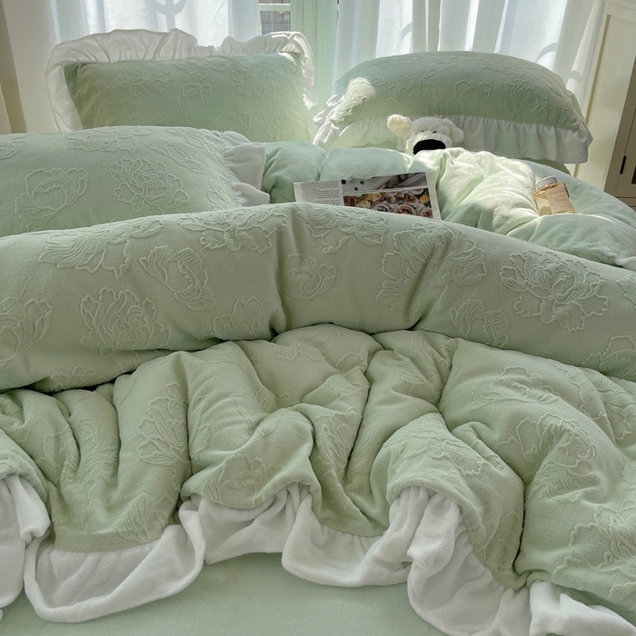 91家纺网 家纺一手货源 找家纺 六巷胡同 2025新款韩版知画牡丹A类牛奶绒花边款四件套 知画牡丹-绿