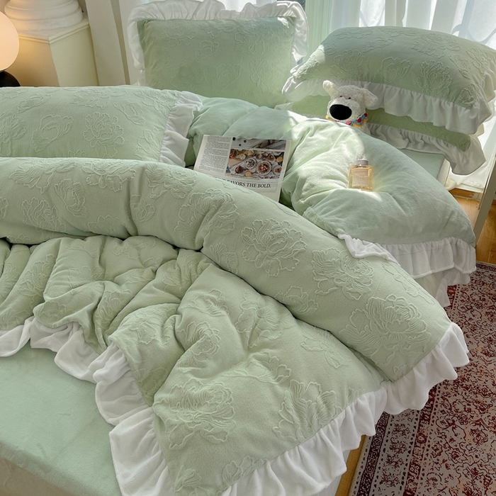 91家纺网 家纺一手货源 找家纺 六巷胡同 2025新款韩版知画牡丹A类牛奶绒花边款四件套 知画牡丹-绿