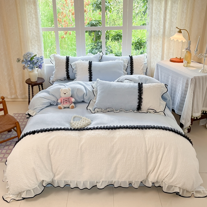 91家纺网 家纺一手货源 找家纺 艺玲家纺 2025新款牛奶绒韩版蕾丝四件套-花香梦境绒 花香梦境绒-天蓝