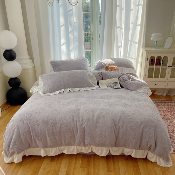 91家纺网 家纺一手货源 找家纺 六巷胡同 2025新款韩版知画牡丹A类牛奶绒花边款四件套 知画牡丹-紫