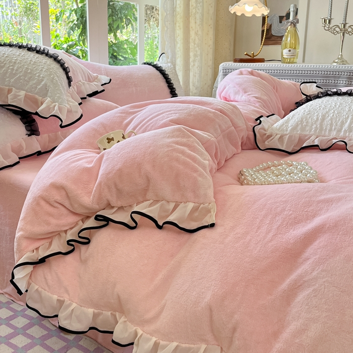 91家纺网 家纺一手货源 找家纺 艺玲家纺 2025新款牛奶绒韩版蕾丝四件套-花香梦境绒 花香梦境绒-玉色