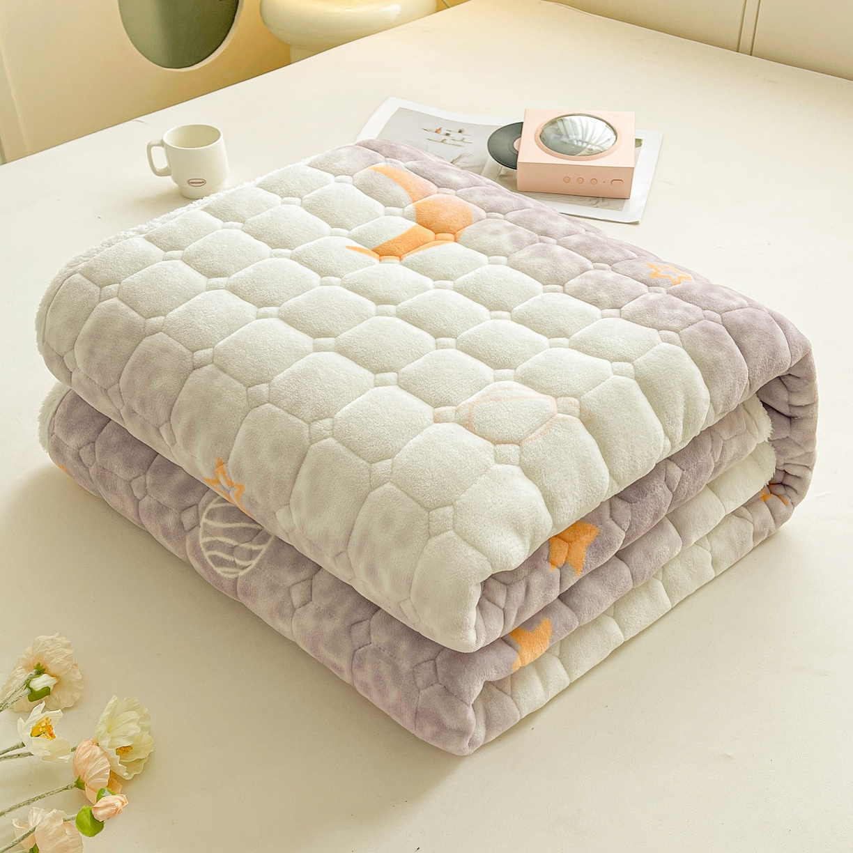 91家纺网 家纺一手货源 找家纺 眠势力 2025新款牛奶绒床垫加绒床褥子秋冬保暖珊瑚绒夹棉床护垫 梦幻星空