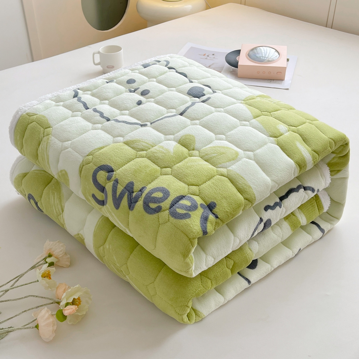 91家纺网 家纺一手货源 找家纺 眠势力 2025新款牛奶绒床垫加绒床褥子秋冬保暖珊瑚绒夹棉床护垫 泡泡熊