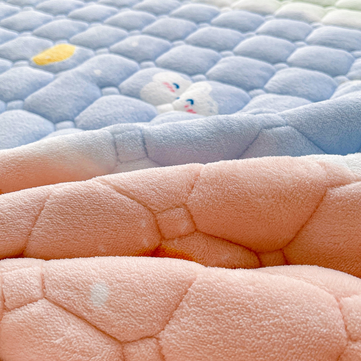 91家纺网 家纺一手货源 找家纺 眠势力 2025新款牛奶绒床垫加绒床褥子秋冬保暖珊瑚绒夹棉床护垫 晴天