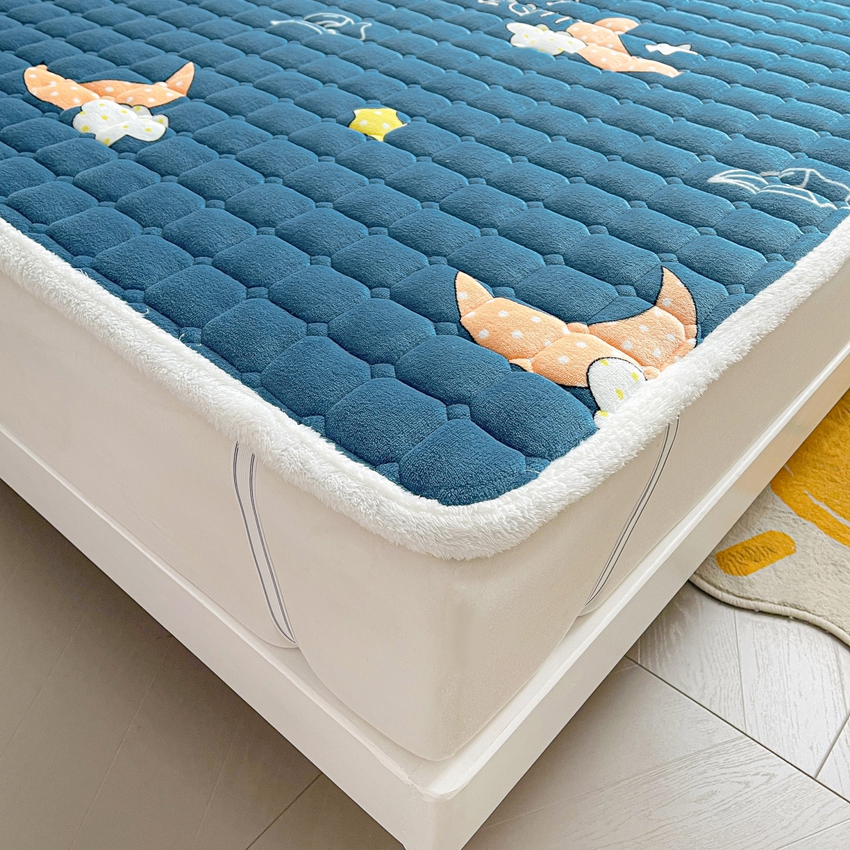 91家纺网 家纺一手货源 找家纺 眠势力 2025新款牛奶绒床垫加绒床褥子秋冬保暖珊瑚绒夹棉床护垫 晚安