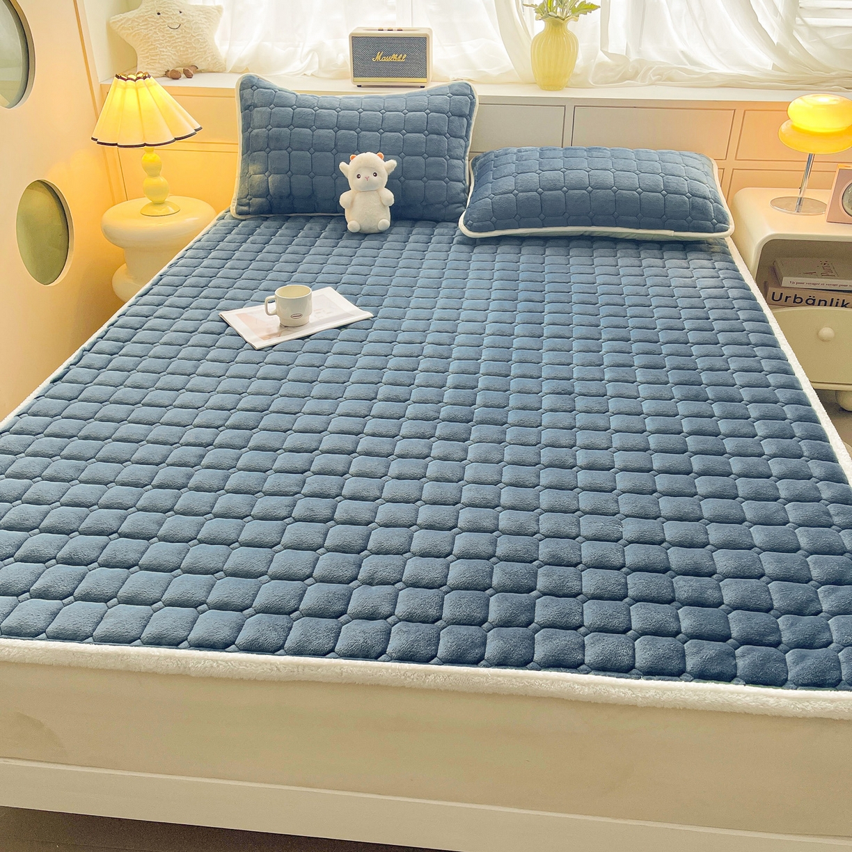 91家纺网 家纺一手货源 找家纺 眠势力 2025新款牛奶绒床垫加绒床褥子秋冬保暖珊瑚绒夹棉床护垫 新黛蓝