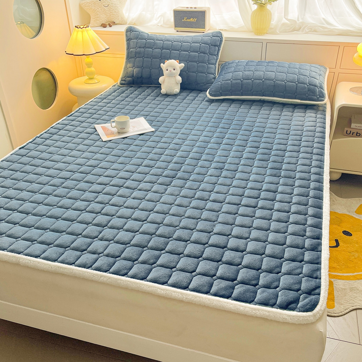 91家纺网 家纺一手货源 找家纺 眠势力 2025新款牛奶绒床垫加绒床褥子秋冬保暖珊瑚绒夹棉床护垫 新黛蓝