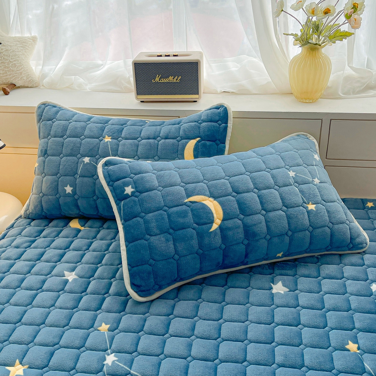 91家纺网 家纺一手货源 找家纺 眠势力 2025新款牛奶绒床垫加绒床褥子秋冬保暖珊瑚绒夹棉床护垫 星月