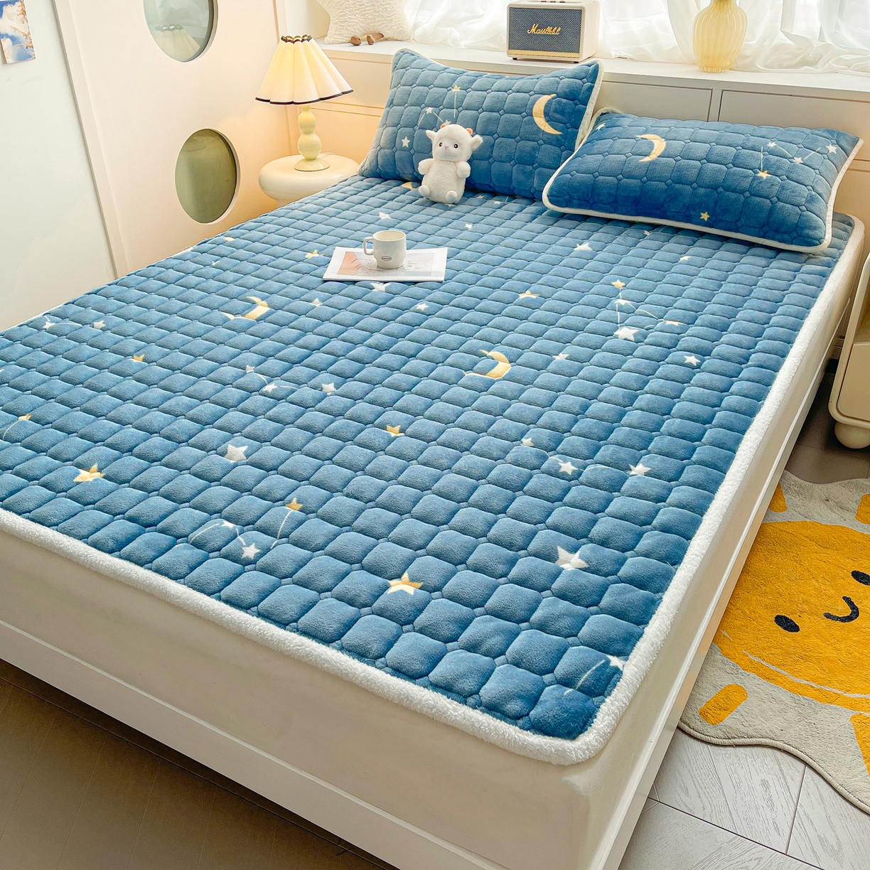 91家纺网 家纺一手货源 找家纺 眠势力 2025新款牛奶绒床垫加绒床褥子秋冬保暖珊瑚绒夹棉床护垫 星月