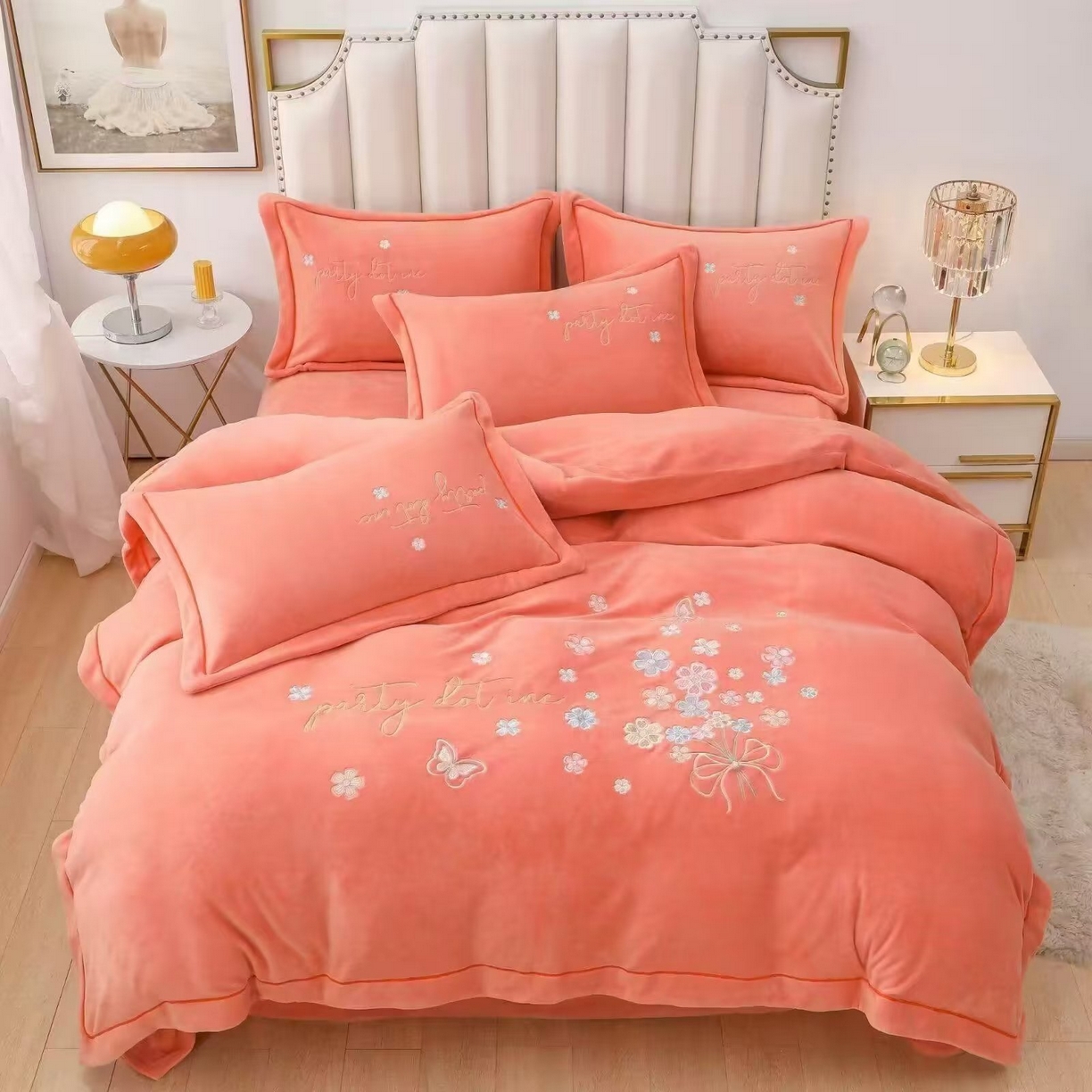 91家纺网 家纺一手货源 找家纺 优姿家纺 2025新款全消光10斤牛奶绒宽边绣花保暖四件套 蝶语花香香妃桔