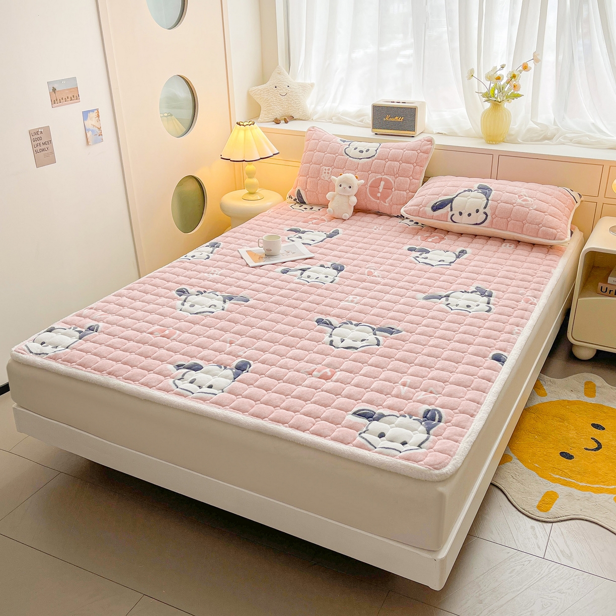 91家纺网 家纺一手货源 找家纺 眠势力 2025新款牛奶绒床垫加绒床褥子秋冬保暖珊瑚绒夹棉床护垫 音符小熊