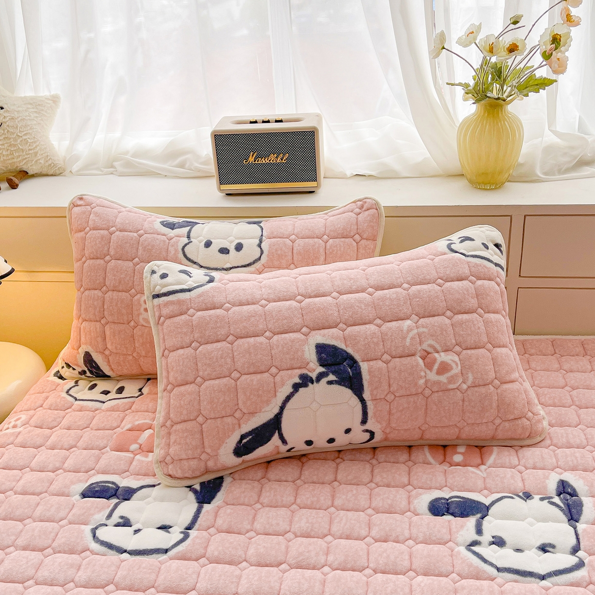 91家纺网 家纺一手货源 找家纺 眠势力 2025新款牛奶绒床垫加绒床褥子秋冬保暖珊瑚绒夹棉床护垫 音符小熊