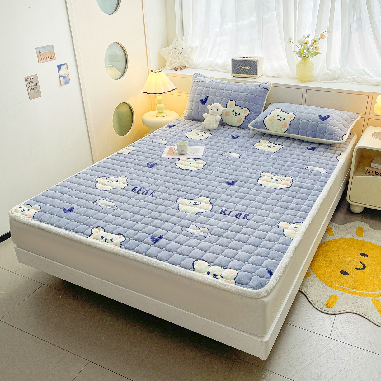 91家纺网 家纺一手货源 找家纺 眠势力 2025新款牛奶绒床垫加绒床褥子秋冬保暖珊瑚绒夹棉床护垫 云朵小熊