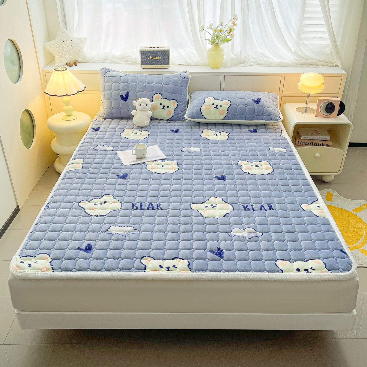 91家纺网 家纺一手货源 找家纺 眠势力 2025新款牛奶绒床垫加绒床褥子秋冬保暖珊瑚绒夹棉床护垫 云朵小熊