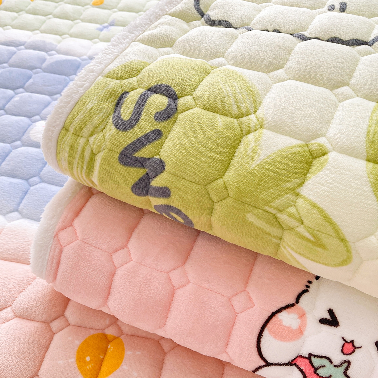 91家纺网 家纺一手货源 找家纺 眠势力 2025新款牛奶绒床垫加绒床褥子秋冬保暖珊瑚绒夹棉床护垫 组合图仅供展示不可下单