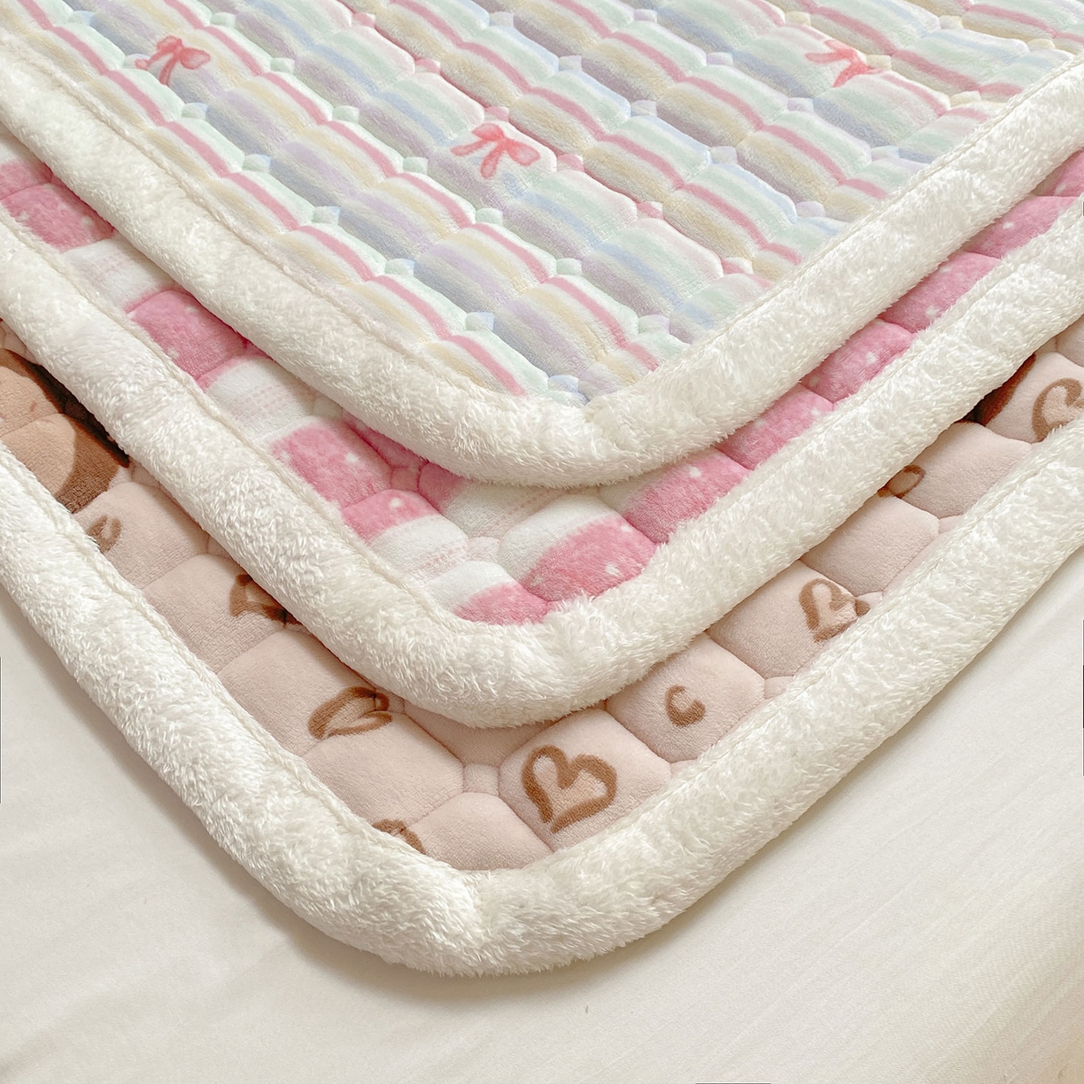 91家纺网 家纺一手货源 找家纺 眠势力 2025新款牛奶绒床垫加绒床褥子秋冬保暖珊瑚绒夹棉床护垫 组合图仅供展示不可下单