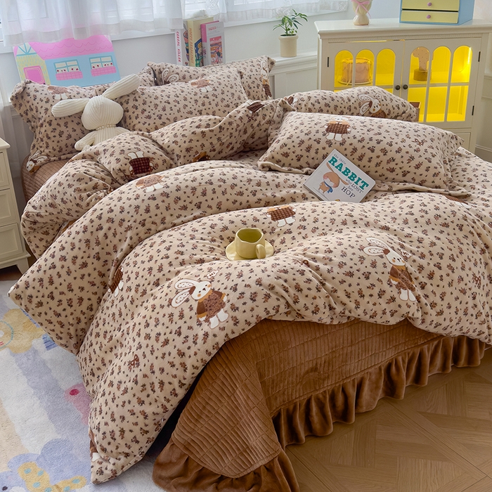 赫梵茜 2025新款亲肤舒适爆款•牛奶绒花边床盖款四件套 织梦空间