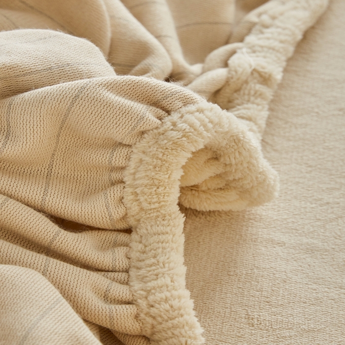 91家纺网 家纺一手货源 找家纺 千朵森 2025新款全消光牛奶绒床笠单床笠单品床笠单件床笠-芙妮 芙妮-奶芋黄