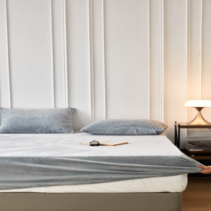 91家纺网 家纺一手货源 找家纺 千朵森 2025新款全消光牛奶绒床笠单床笠单品床笠单件床笠-芙妮 芙妮-印月灰