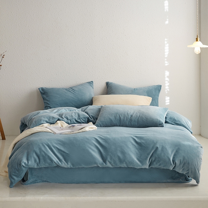 91家纺网 家纺一手货源 找家纺 （总）千朵森 2025新款高克重全消光纯色牛奶绒套件四件套 风格一