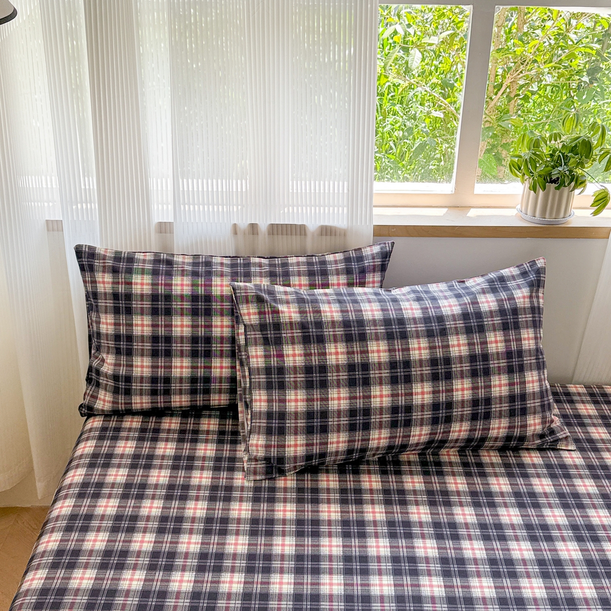 91家纺网 家纺一手货源 找家纺 丽美人家纺 2025新款全棉纯棉磨毛单床笠 床笠单件 黑纹格