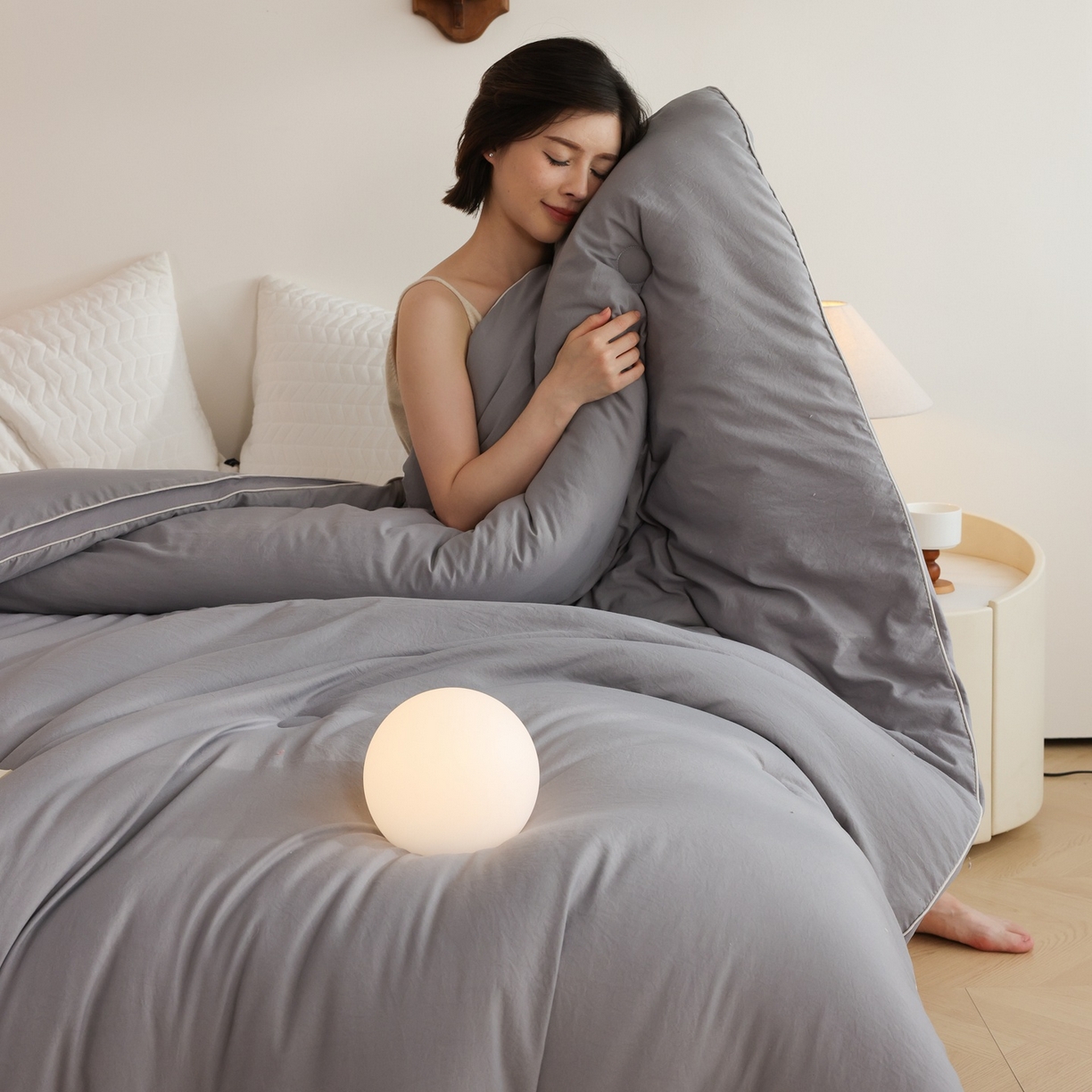 91家纺网 家纺一手货源 找家纺 益多眠 2025新款立体滚边大豆被 被子被芯 滚边立体--浅灰