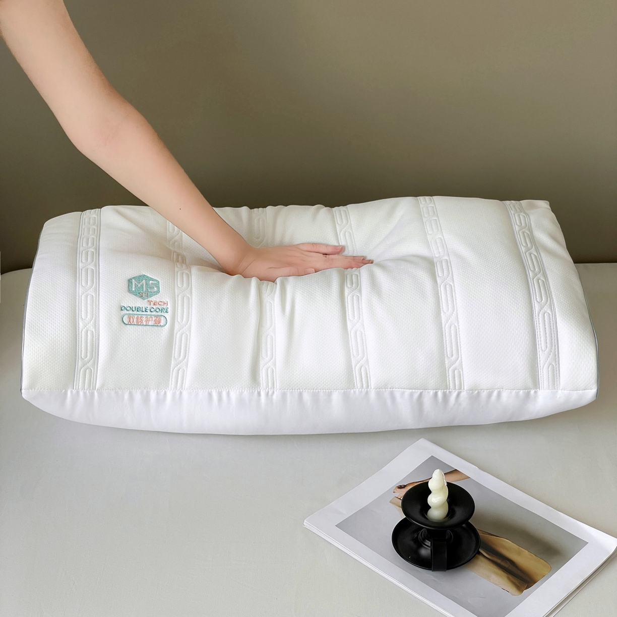 91家纺网 家纺一手货源 找家纺 亦帆枕芯 2025新款M五双核可拆卸护颈枕头二合一不压耳多功能调节枕头枕芯 M五双核护颈枕-单只装 48x74cm