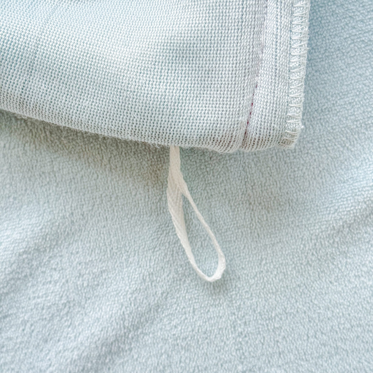 91家纺网 家纺一手货源 找家纺 KA家纺 2025新款绣花嵌绳牛奶绒四件套-元气满满系列 元气满满蓝