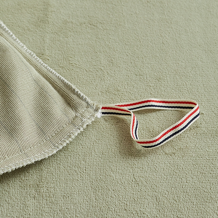 91家纺网 家纺一手货源 找家纺 千朵森 2025新款高克重全消光纯色牛奶绒套件四件套 风格二 绿芙