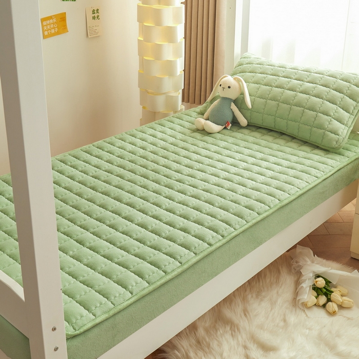 91家纺网 家纺一手货源 找家纺 爱思凯家纺 2025新款初心-牛奶绒学生床笠小号三件套 【初心】床笠-香草绿