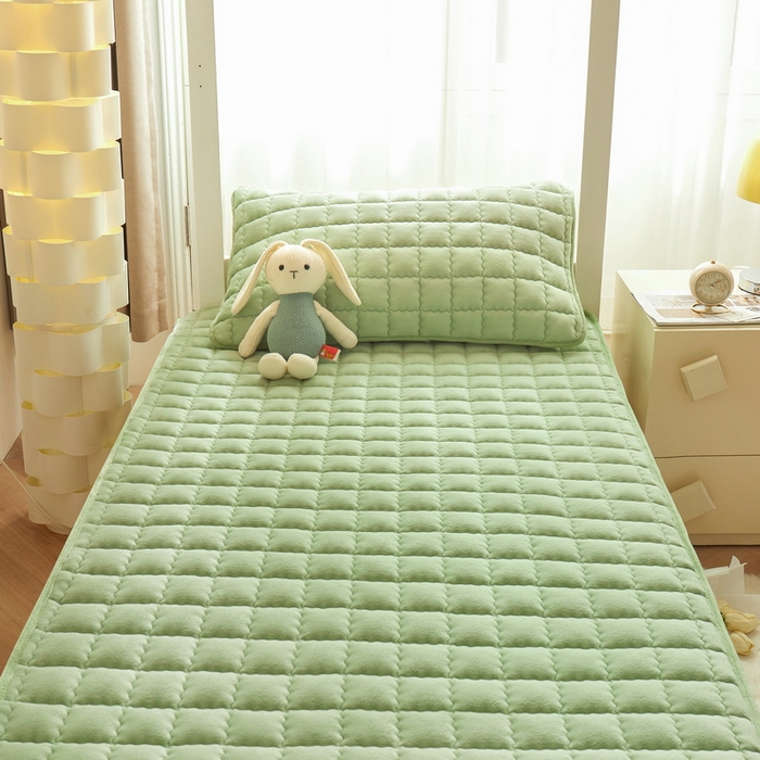 91家纺网 家纺一手货源 找家纺 爱思凯家纺 2025新款初心-牛奶绒学生床笠小号三件套 【初心】床笠-香草绿