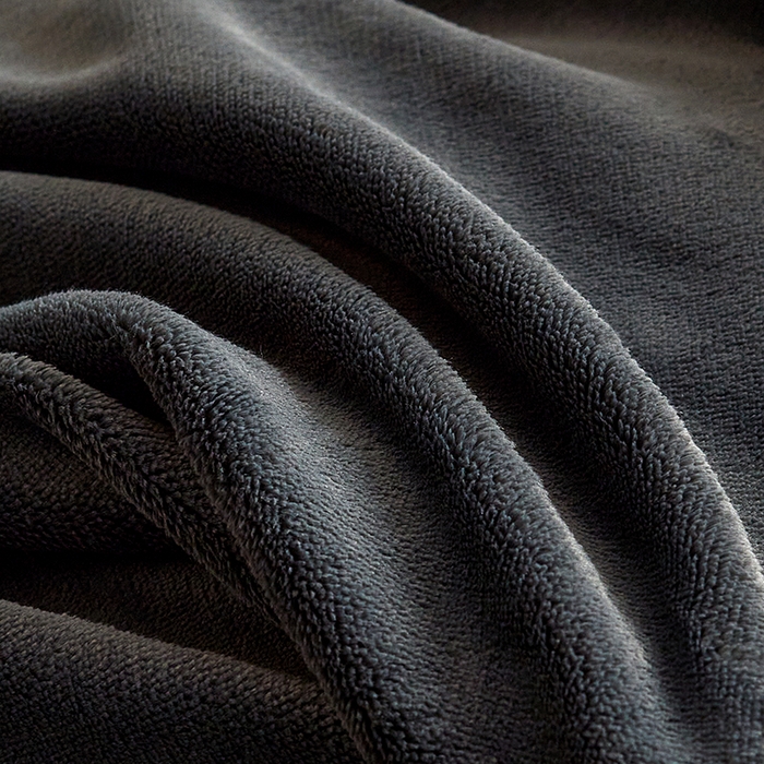 91家纺网 家纺一手货源 找家纺 千朵森 2025新款高克重全消光纯色牛奶绒套件四件套 风格二 墨灰