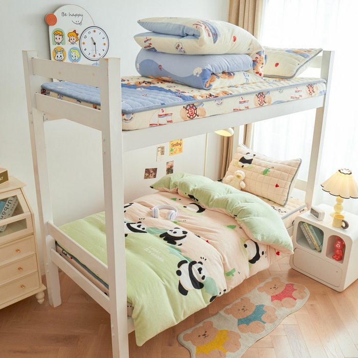 91家纺网 家纺一手货源 找家纺 爱思凯家纺 2025新款初心-牛奶绒学生床笠小号三件套 【初心】床笠-看熊猫