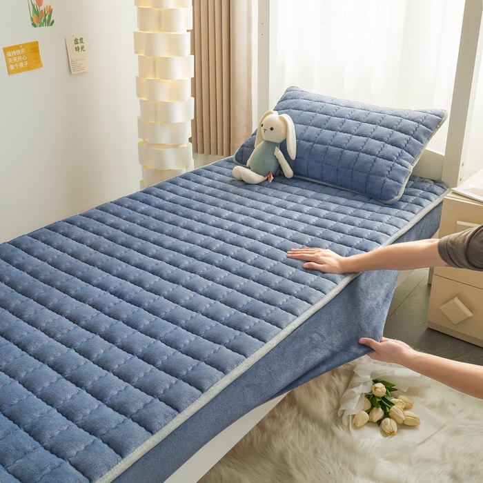 91家纺网 家纺一手货源 找家纺 爱思凯家纺 2025新款初心-牛奶绒学生床笠小号三件套 【初心】床笠-蓝灰