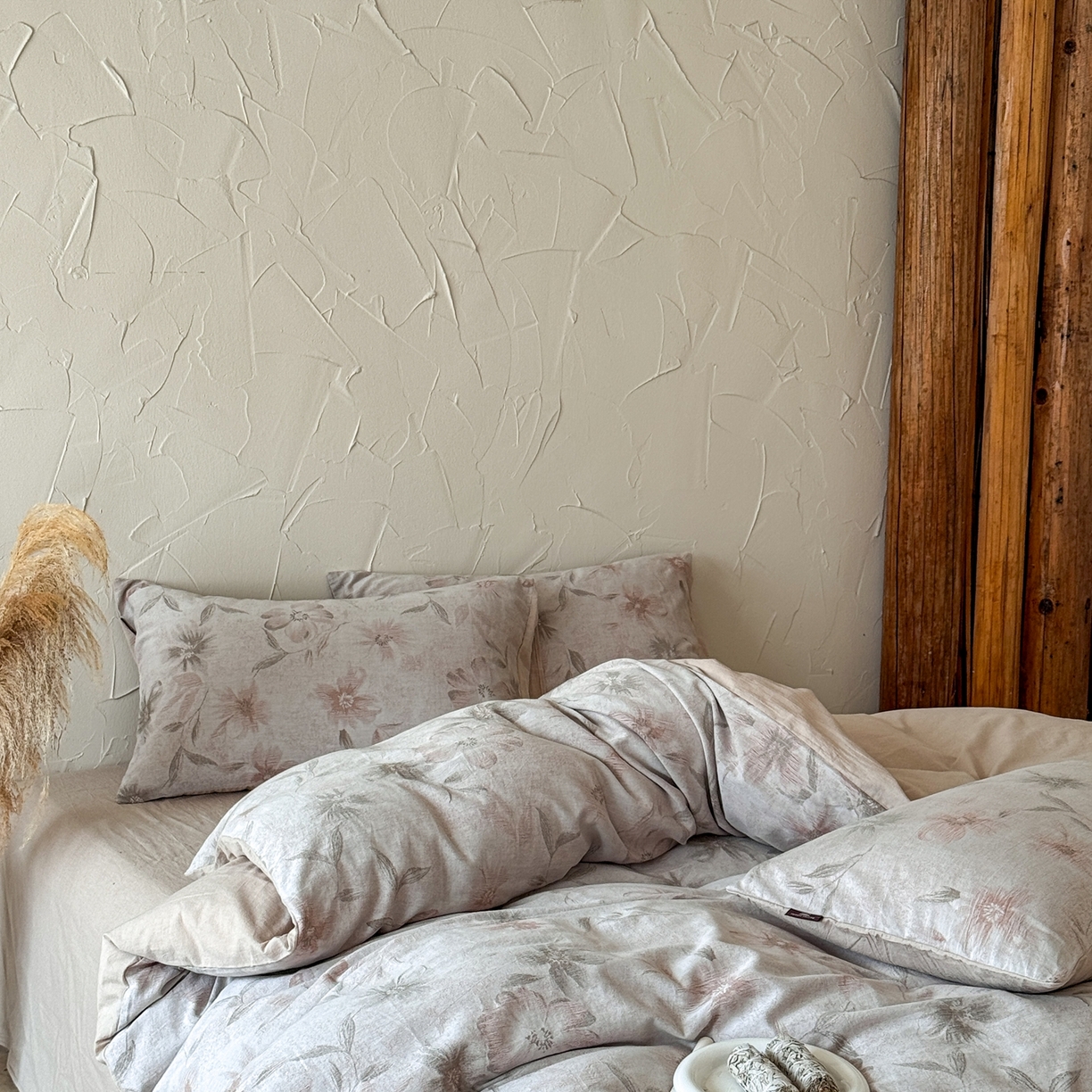 91家纺网 家纺一手货源 找家纺 于果 2025新款全棉纯棉色织提花四件套 海棠花语