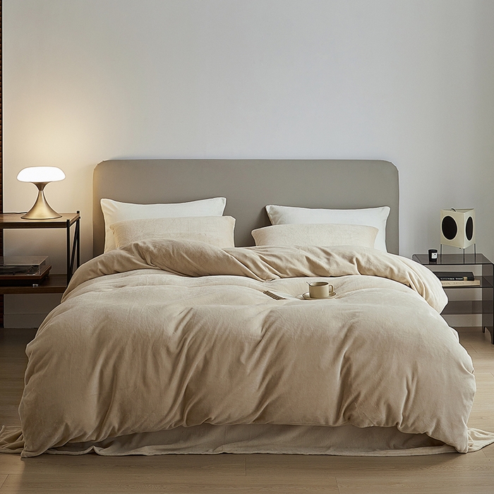 91家纺网 家纺一手货源 找家纺 千朵森 2025新款高克重全消光纯色牛奶绒套件四件套 风格二 郁金香