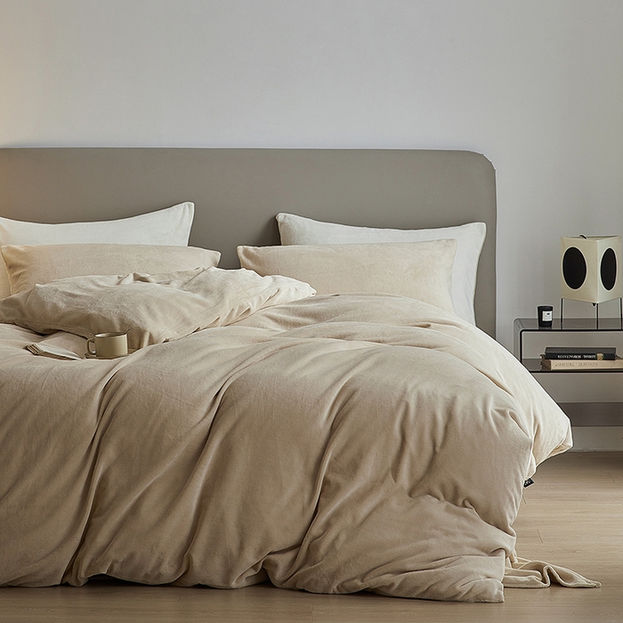 91家纺网 家纺一手货源 找家纺 千朵森 2025新款高克重全消光纯色牛奶绒套件四件套 风格二 郁金香