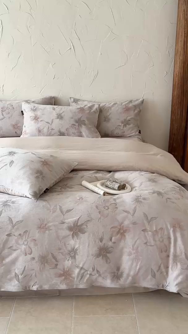 91家纺网 家纺一手货源 找家纺 于果 2025新款全棉纯棉色织提花四件套 海棠花语