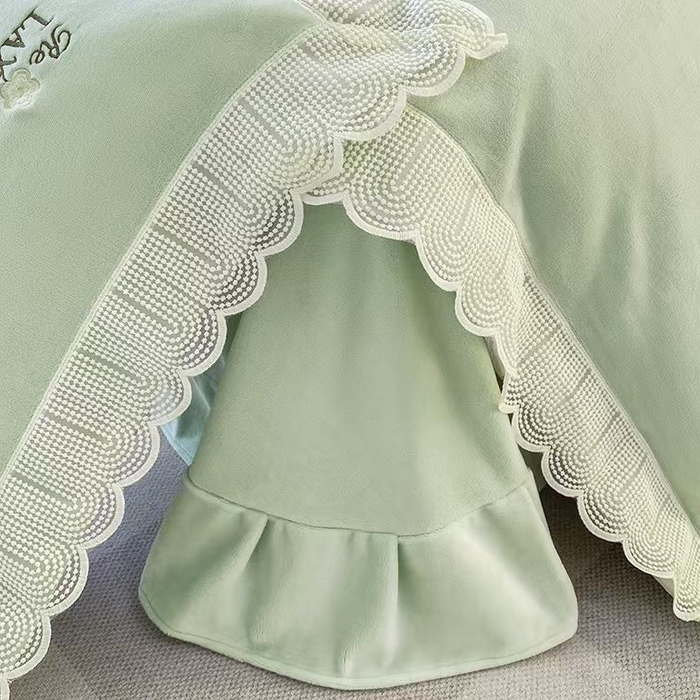 91家纺网 家纺一手货源 找家纺 席之家 2025新款公主风蕾丝花边刺绣牛奶绒四件套 少女风-青柠绿