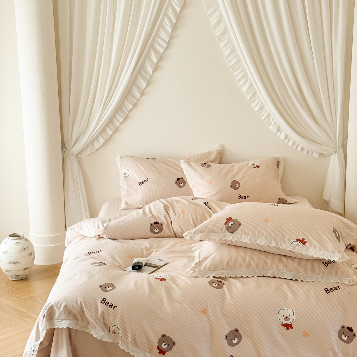 91家纺网 家纺一手货源 找家纺 于果 2025新款全棉纯棉生态磨毛花边款四件套 告白熊