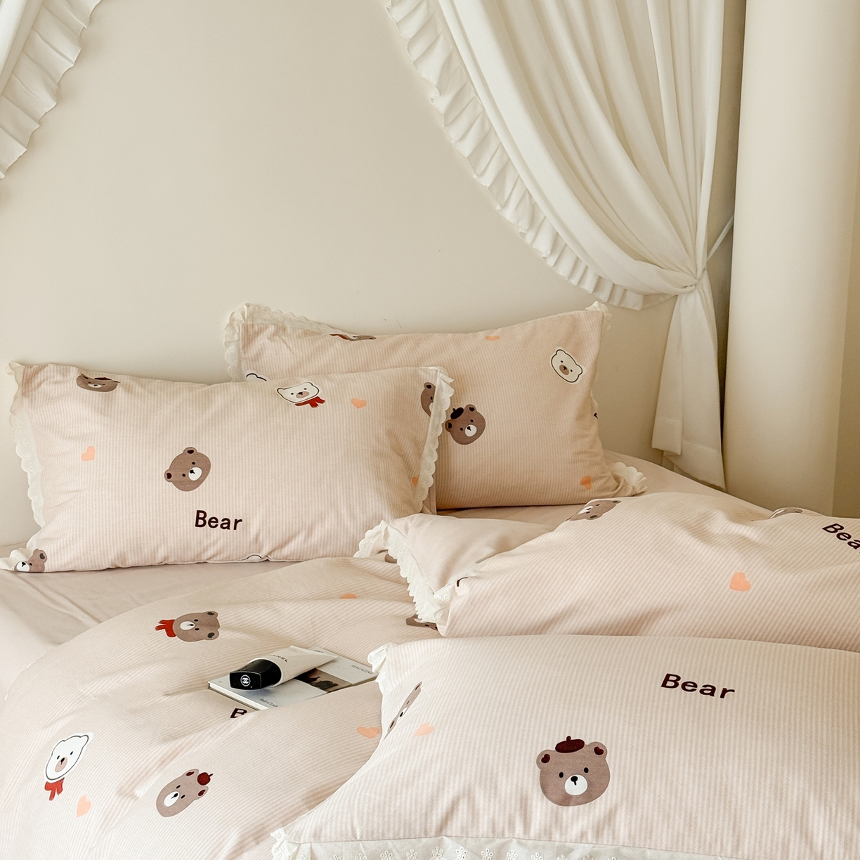 91家纺网 家纺一手货源 找家纺 于果 2025新款全棉纯棉生态磨毛花边款四件套 告白熊