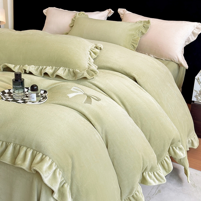 91家纺网 家纺一手货源 找家纺 席之家 2025新款蝴蝶结绣花牛奶绒四件套 蝴蝶结-青柠绿