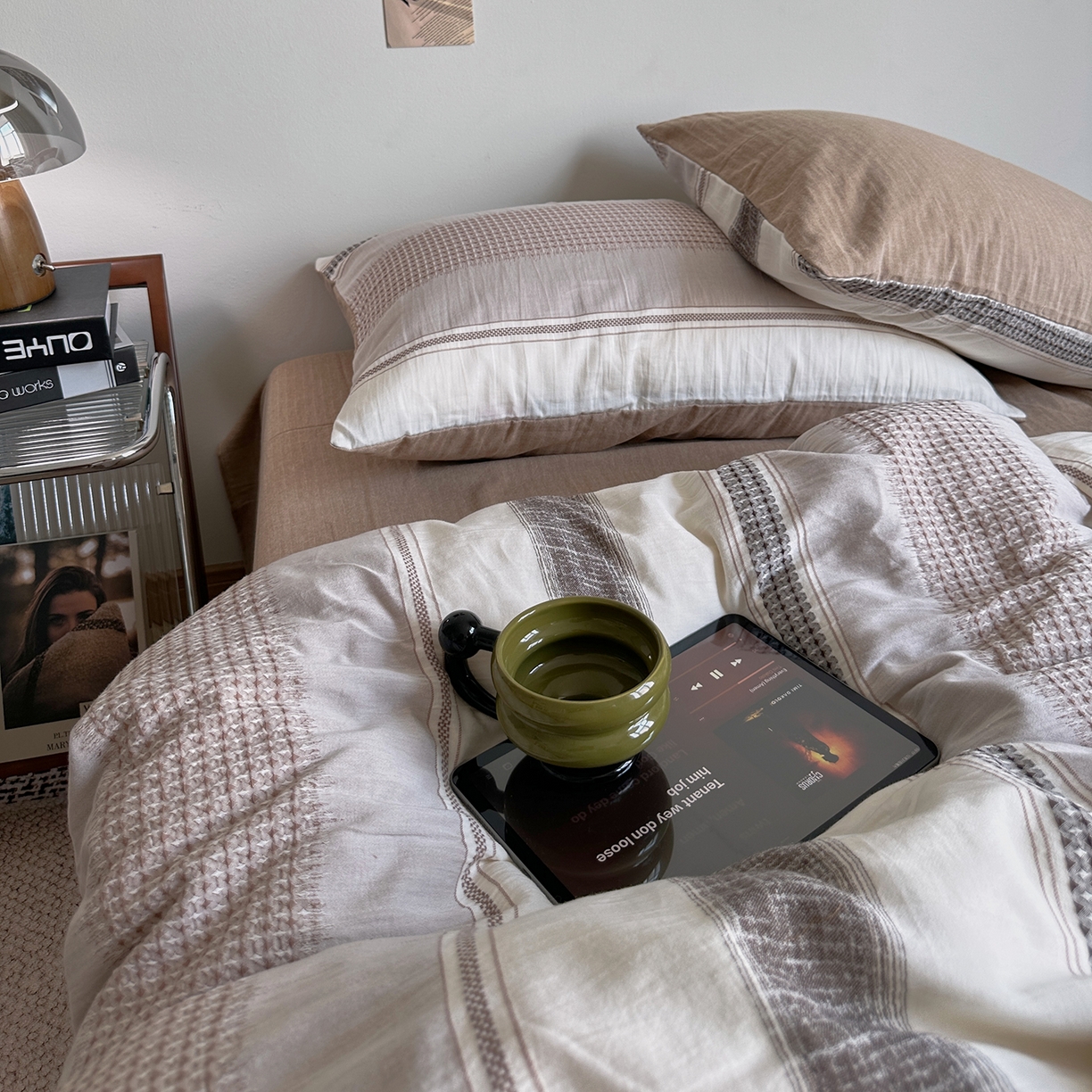 91家纺网 家纺一手货源 找家纺 艾咪-Amy ntmy 2025新款全棉色织小提花四件套-絮语      透明PE袋(如需手提无纺布包+5元) 絮语-咖