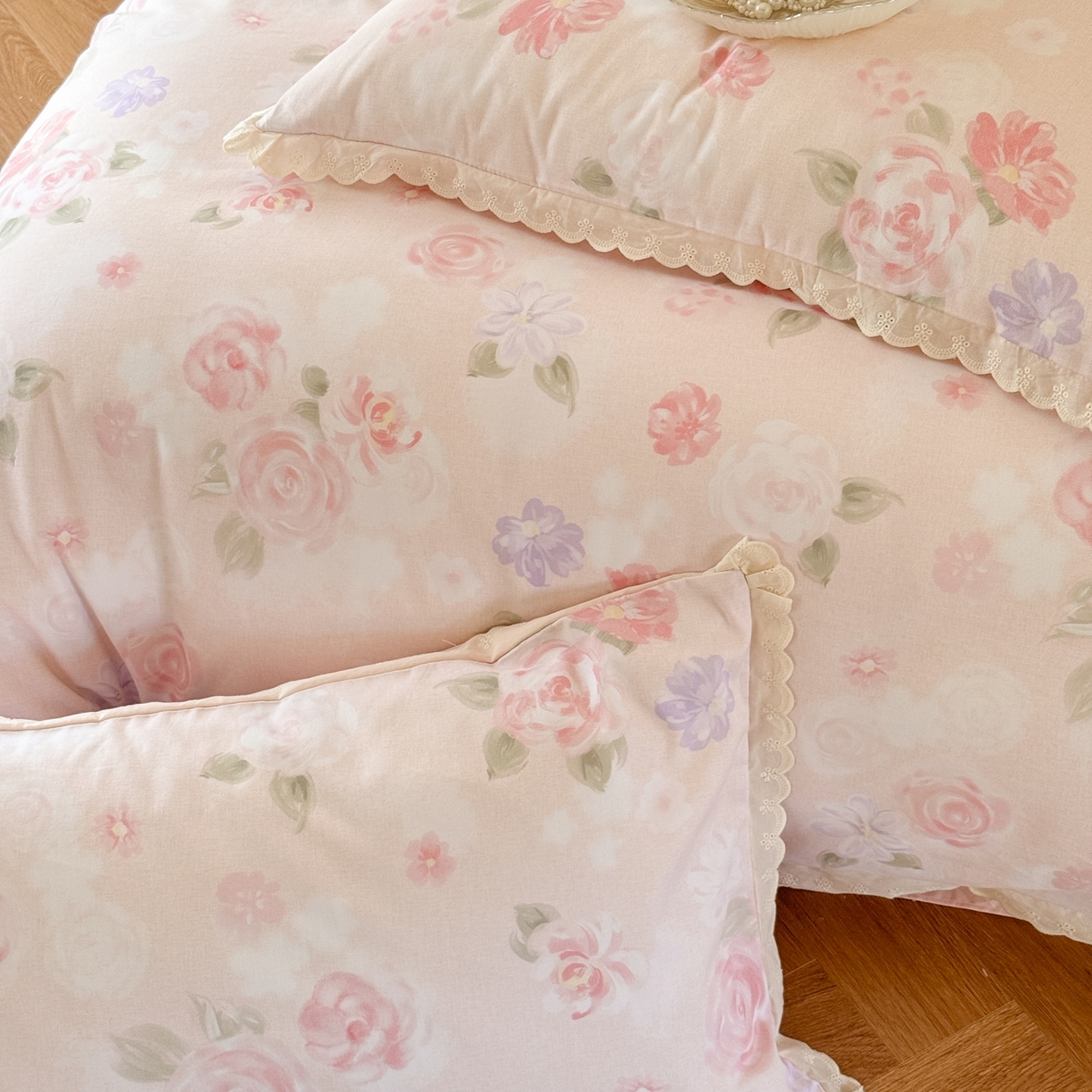 91家纺网 家纺一手货源 找家纺 于果 2025新款全棉纯棉生态磨毛花边款四件套 梦瑶