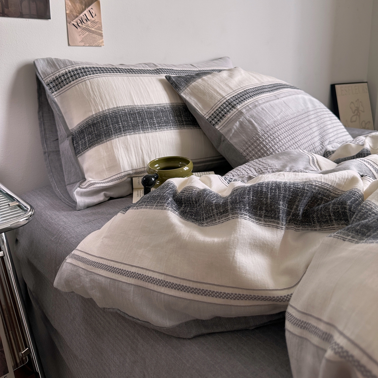 91家纺网 家纺一手货源 找家纺 艾咪-Amy ntmy 2025新款全棉色织小提花四件套-絮语      透明PE袋(如需手提无纺布包+5元) 絮语-灰