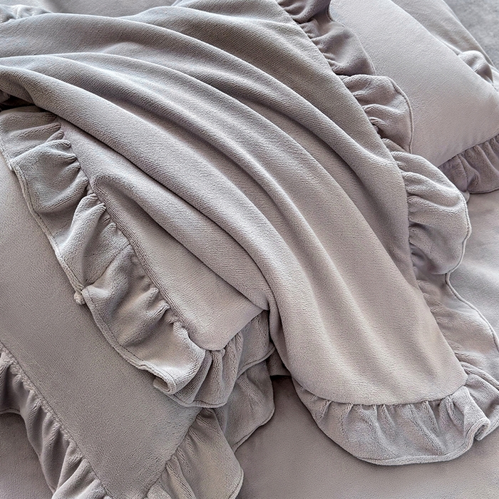 91家纺网 家纺一手货源 找家纺 席之家 2025新款蝴蝶结绣花牛奶绒四件套 蝴蝶结-雅士灰