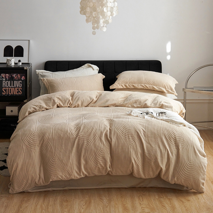 91家纺网 家纺一手货源 找家纺 （总）千朵森 2025新款高克重提花牛奶绒高品质四件套-年纪